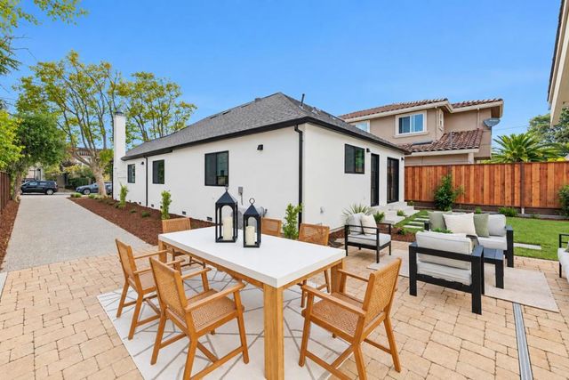 1324 Cortez Avenue, Burlingame, CA 94010
