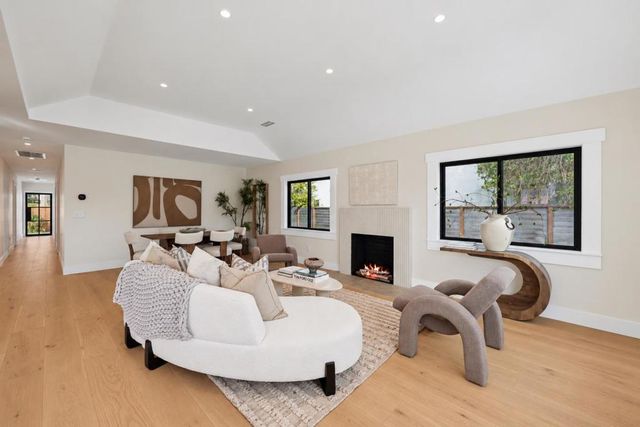 1324 Cortez Avenue, Burlingame, CA 94010