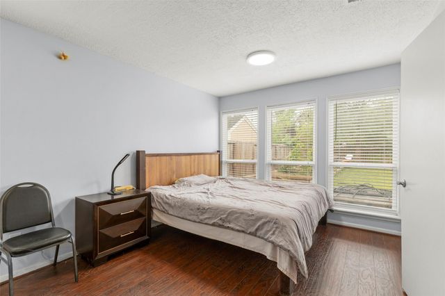15119 Plaza Libre Drive, Houston, TX 77083