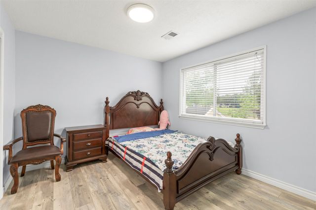 15119 Plaza Libre Drive, Houston, TX 77083