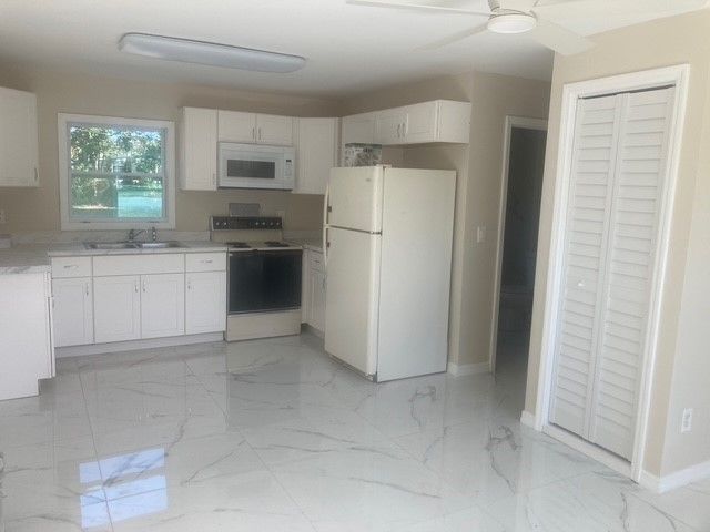 248 27th Avenue SW, Vero Beach, FL 32968