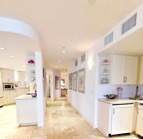 1099 1st Street 112, Coronado, CA 92118