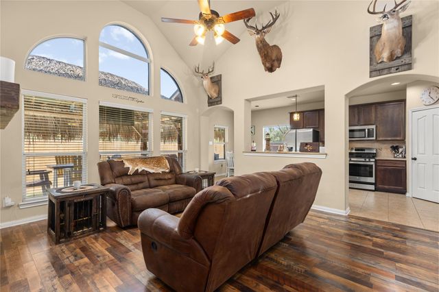 1010 Nantucket Street, Pasadena, TX 77503