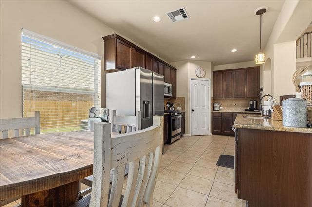 1010 Nantucket Street, Pasadena, TX 77503