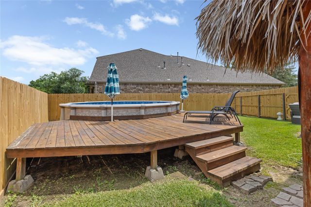 1010 Nantucket Street, Pasadena, TX 77503