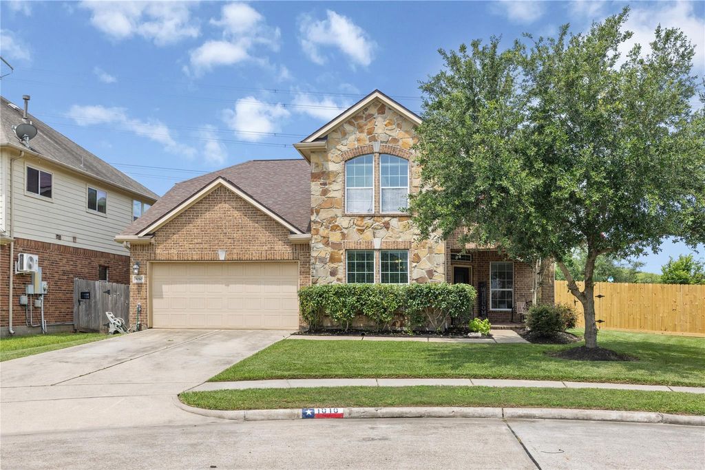 1010 Nantucket Street, Pasadena, TX 77503