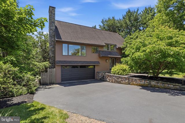 62 WALDEN RD, Lebanon, PA 17042