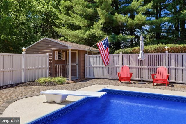 62 WALDEN RD, Lebanon, PA 17042