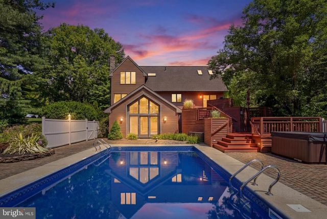 62 WALDEN RD, Lebanon, PA 17042