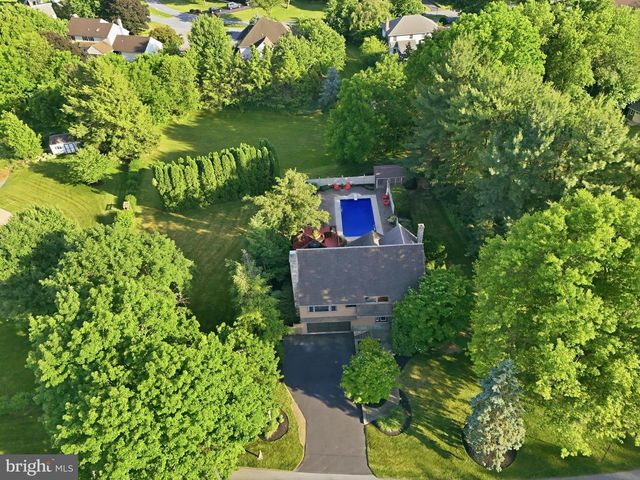 62 WALDEN RD, Lebanon, PA 17042