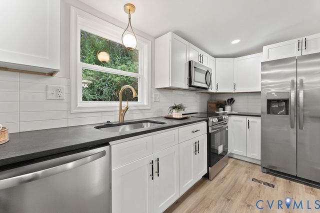 11930 Weyanoke Rd, Charles City, VA 23030