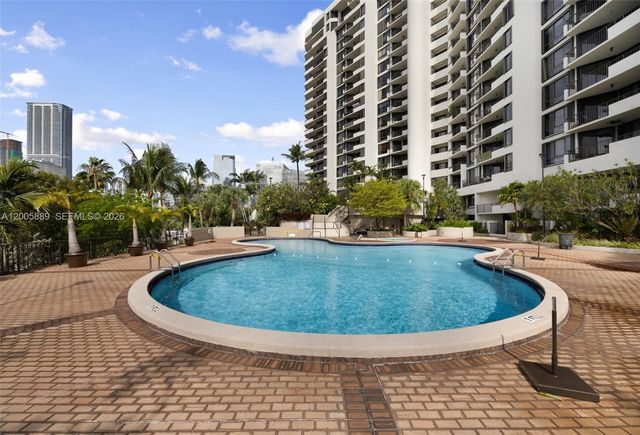 520 Brickell Key Dr A1001, Miami, FL 33131