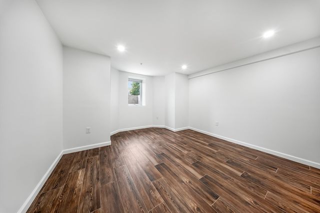180 Jackson St A, Lawrence, MA 01841