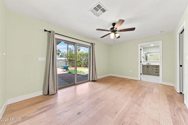 6826 E EDGEMONT Avenue, Scottsdale, AZ 85257