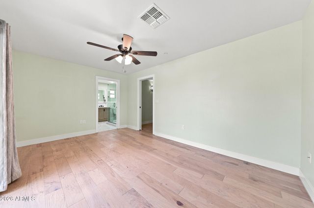 6826 E EDGEMONT Avenue, Scottsdale, AZ 85257