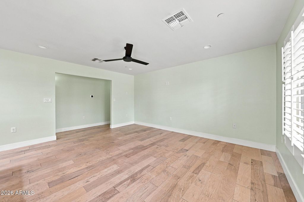 6826 E EDGEMONT Avenue, Scottsdale, AZ 85257 — photo 4