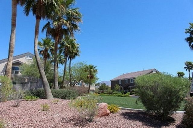 9132 Forest Willow Street 103, Las Vegas, NV 89149