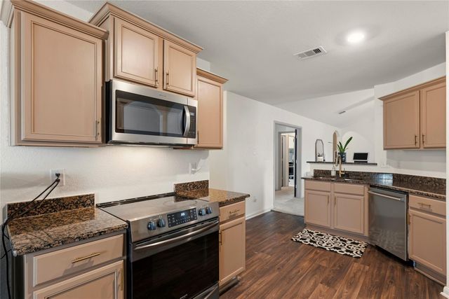 2417 Nautica Terrace Drive, Texas City, TX 77568