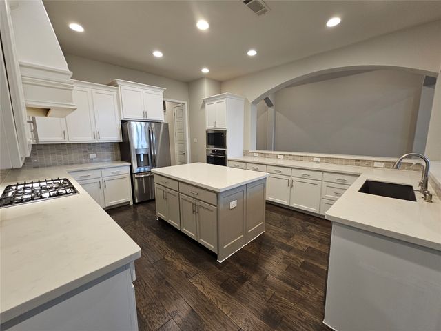 2065 Snapdragon Road, Frisco, TX 75033