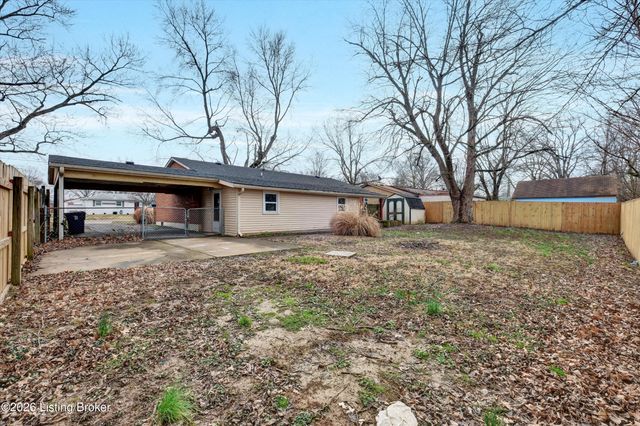 9216 Fenmore Ave, Louisville, KY 40272