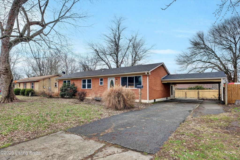 9216 Fenmore Ave, Louisville, KY 40272