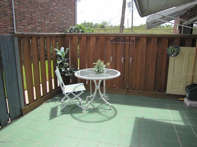 2200 S PALMETTO AVENUE D030, Daytona Beach, FL 32119