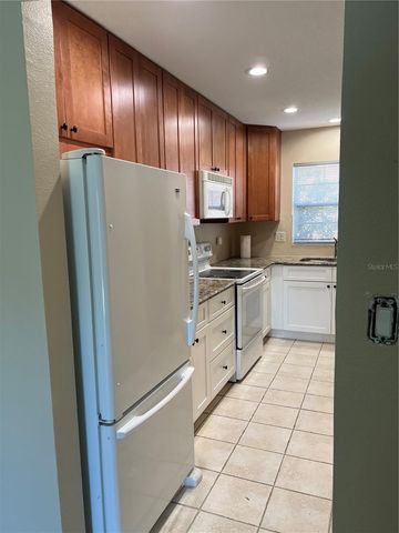 2200 S PALMETTO AVENUE D030, Daytona Beach, FL 32119