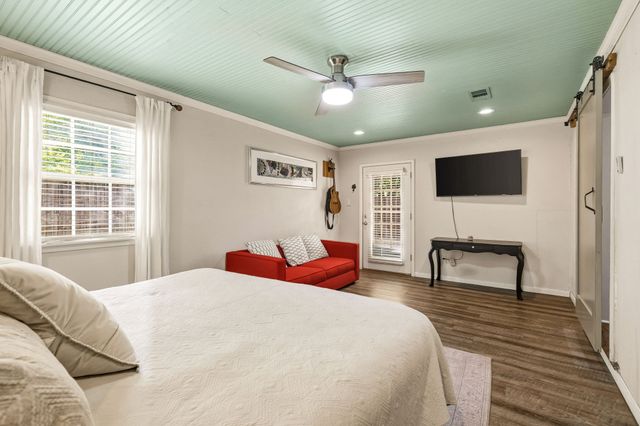 9639 Leaside Drive, Dallas, TX 75238