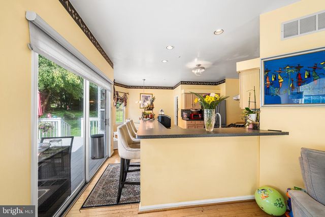 204 SOMERSET CIR, Chalfont, PA 18914