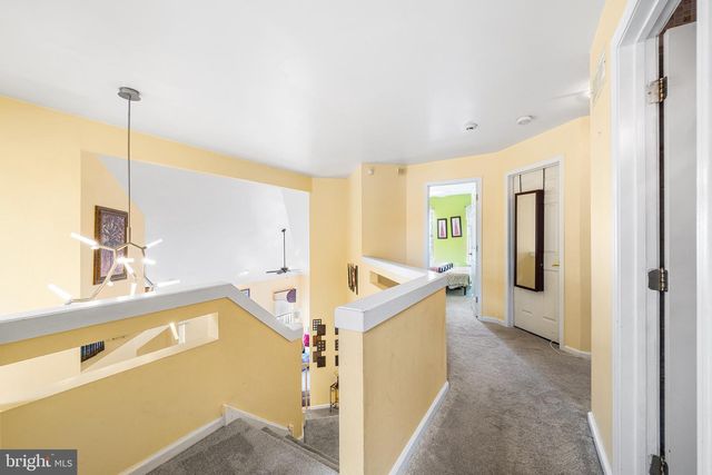 204 SOMERSET CIR, Chalfont, PA 18914