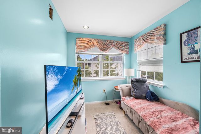 204 SOMERSET CIR, Chalfont, PA 18914