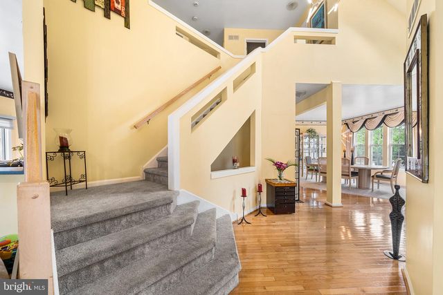 204 SOMERSET CIR, Chalfont, PA 18914