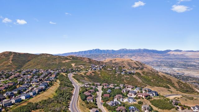 1870 E OAK BEND DR, Draper, UT 84020