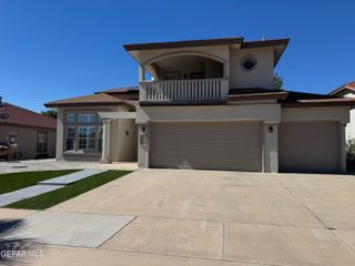 485 Jeweled Mesa Court, Horizon City, TX 79928