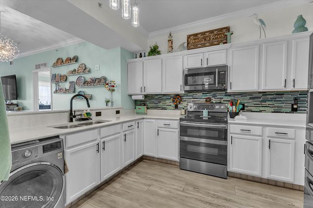 2801 S RIDGEWOOD Avenue 502, South Daytona, FL 32119