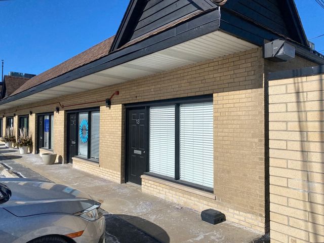 381 N York Street, Elmhurst, IL 60126