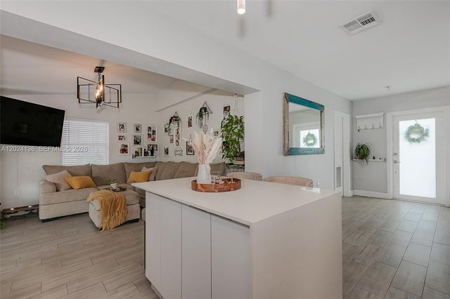 1130 NE 143rd St, North Miami, FL 33161