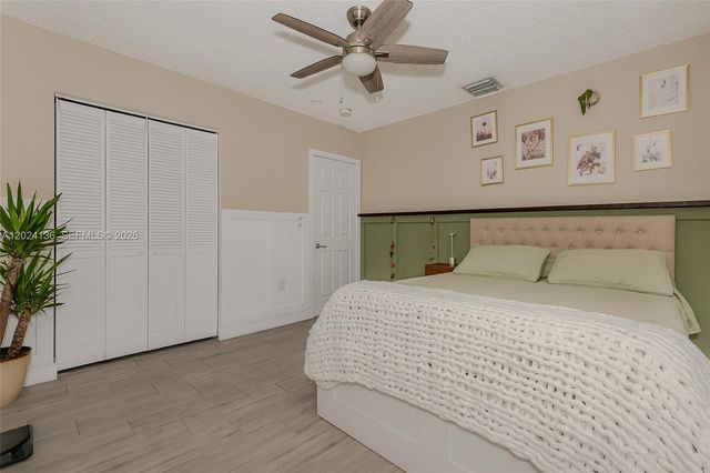 1130 NE 143rd St, North Miami, FL 33161