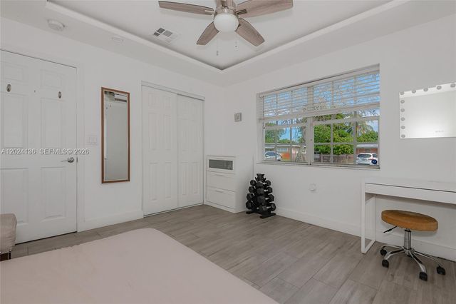 1130 NE 143rd St, North Miami, FL 33161