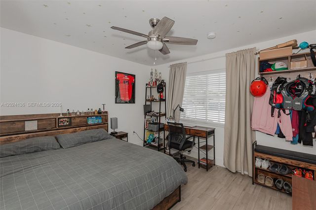1130 NE 143rd St, North Miami, FL 33161