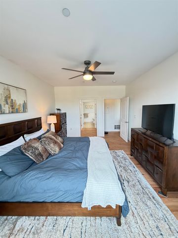 52 Main St Apt 402, Nashua, NH 03064