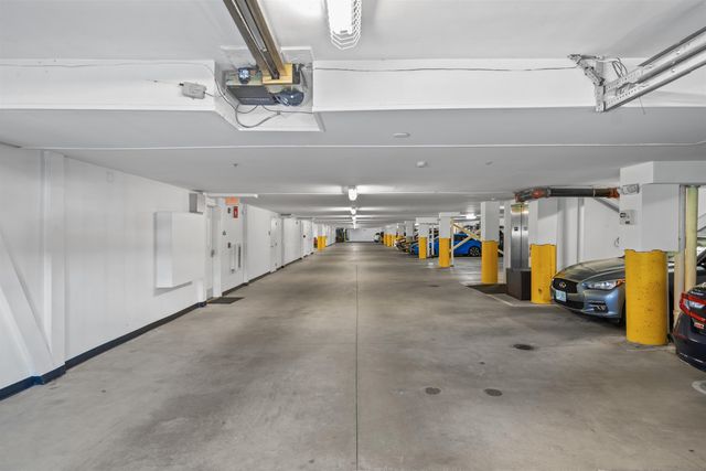 52 Main St Apt 402, Nashua, NH 03064