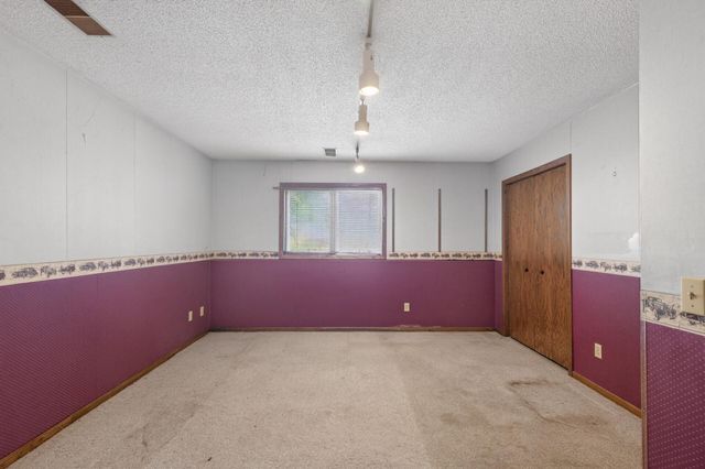 888 Nina Court, Mendota Heights, MN 55118