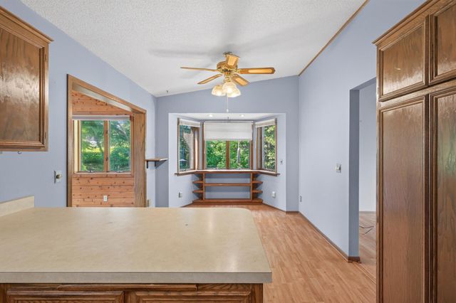 888 Nina Court, Mendota Heights, MN 55118