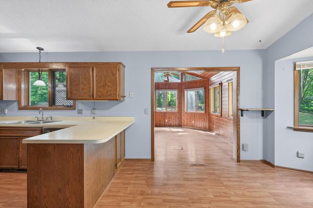 888 Nina Court, Mendota Heights, MN 55118