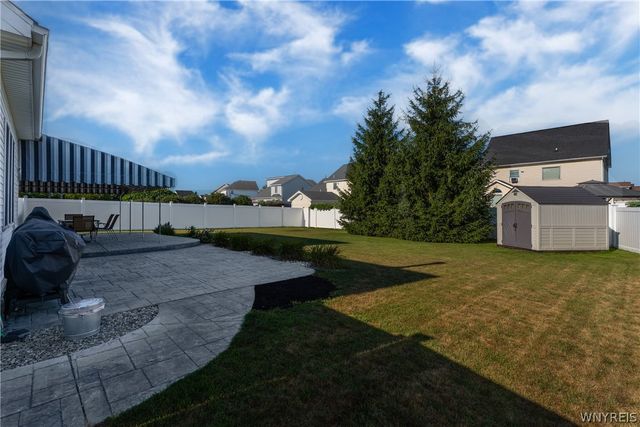 220 Nathans Trail, Lancaster, NY 14086