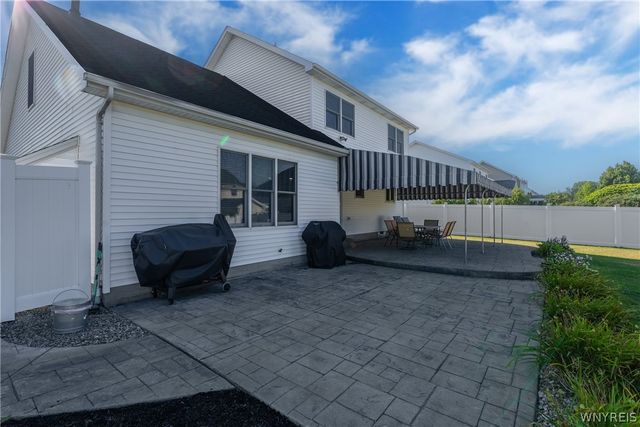 220 Nathans Trail, Lancaster, NY 14086