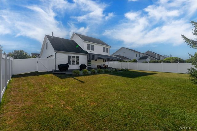 220 Nathans Trail, Lancaster, NY 14086