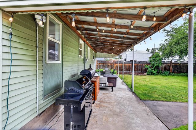 3604 N Washington St, Spokane, WA 99205