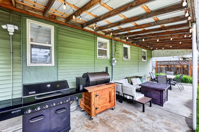 3604 N Washington St, Spokane, WA 99205